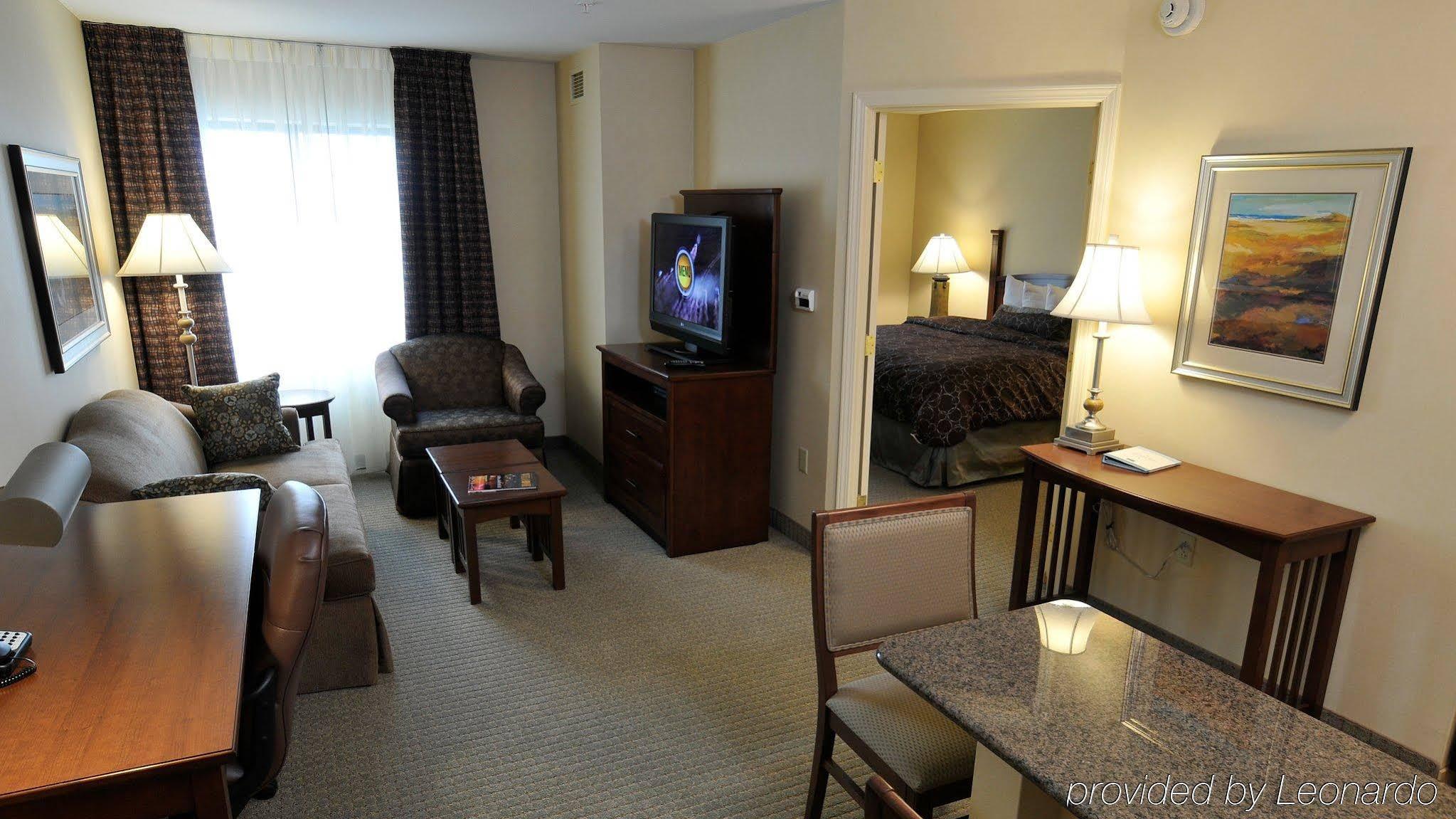 Hawthorn Suites By Wyndham Williamsville Buffalo Airport Экстерьер фото