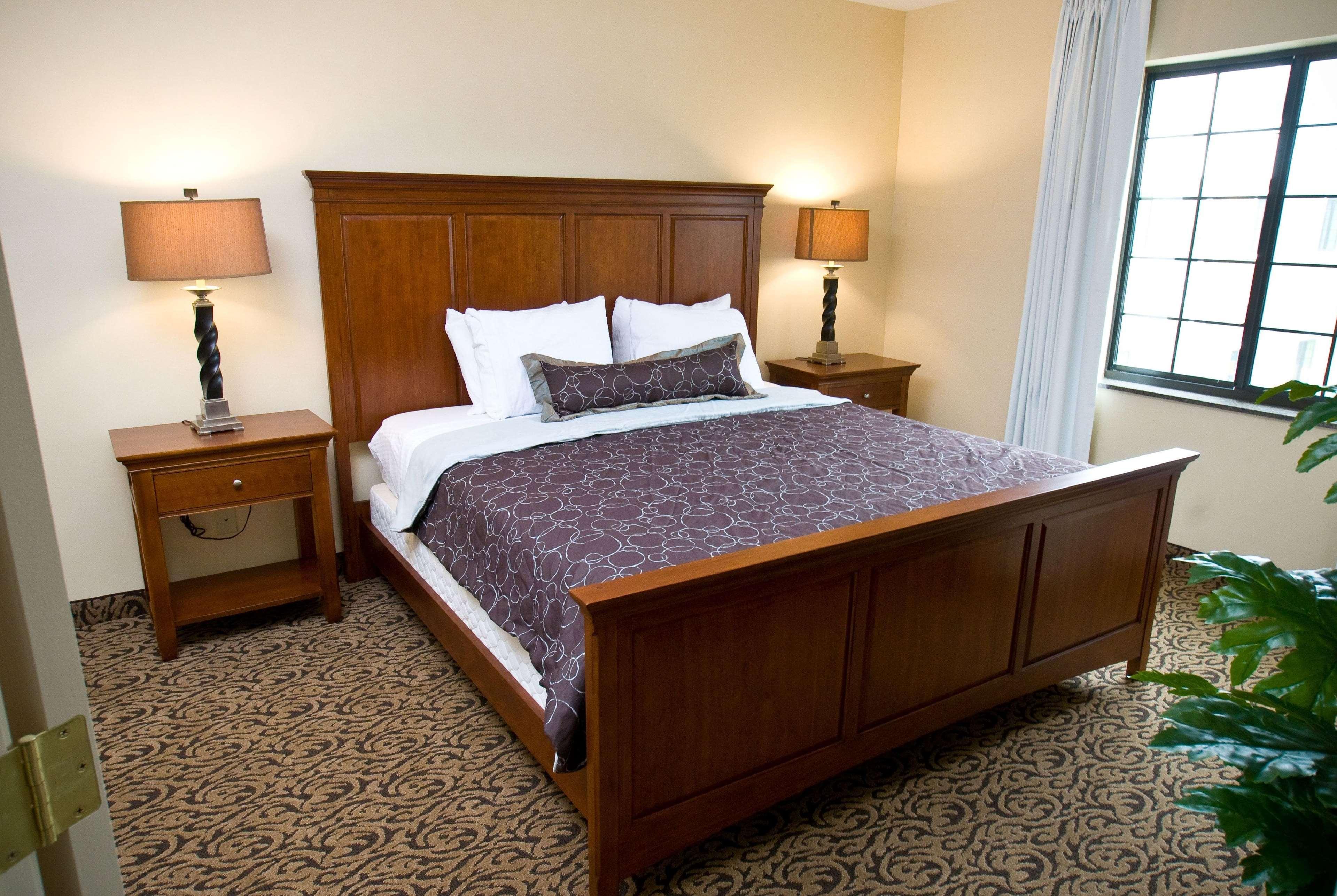 Hawthorn Suites By Wyndham Williamsville Buffalo Airport Экстерьер фото