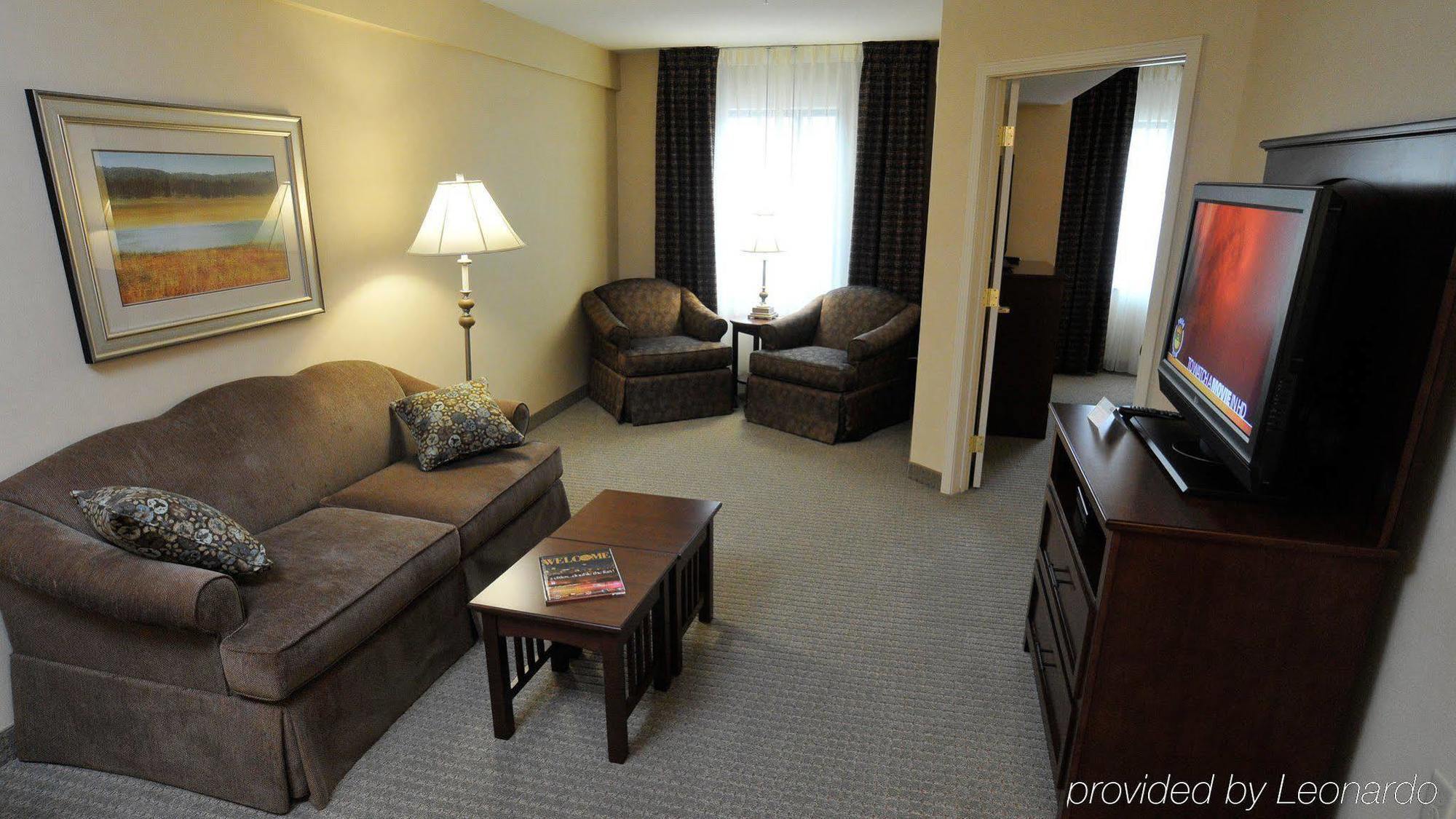 Hawthorn Suites By Wyndham Williamsville Buffalo Airport Экстерьер фото