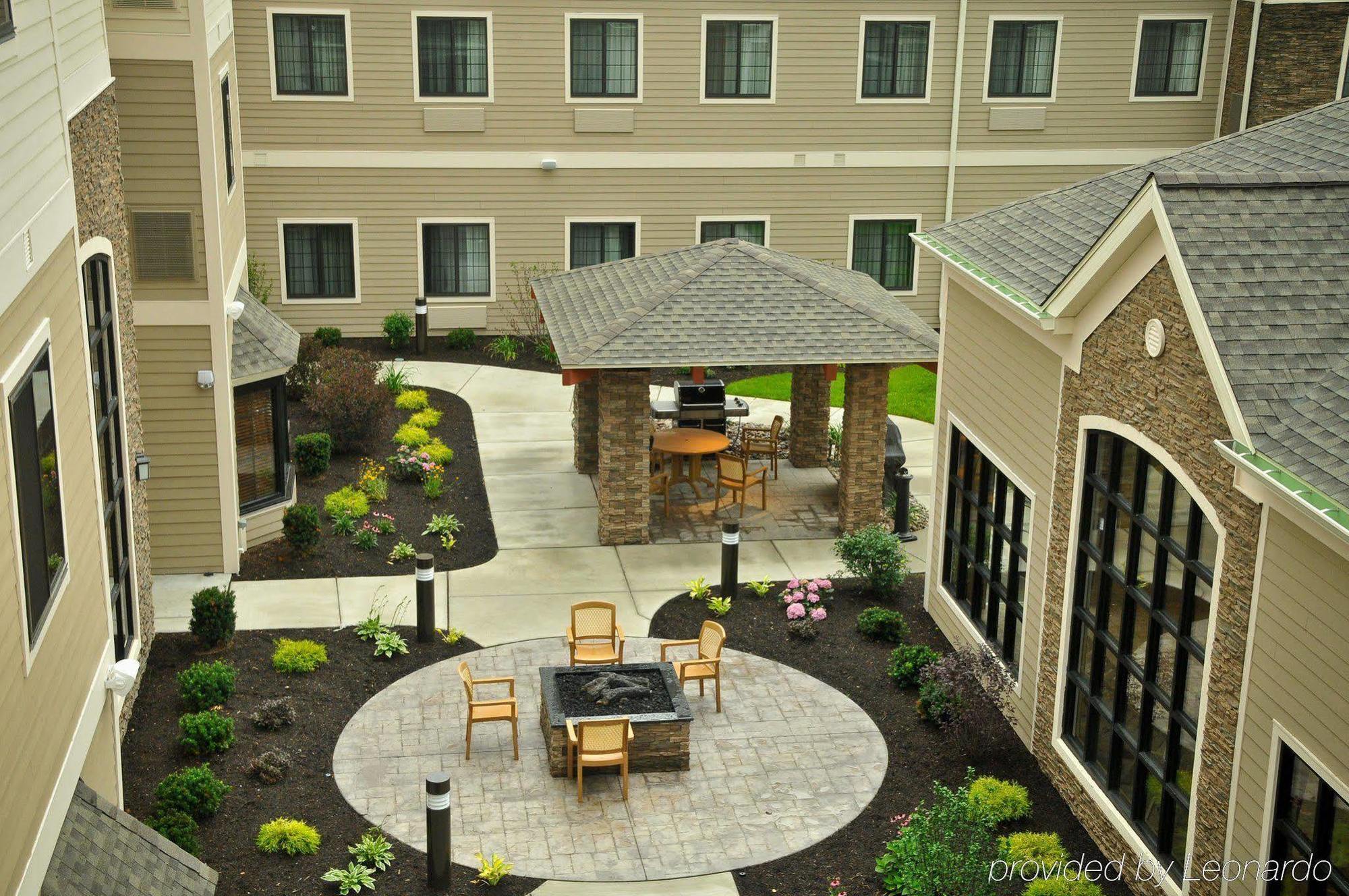 Hawthorn Suites By Wyndham Williamsville Buffalo Airport Экстерьер фото
